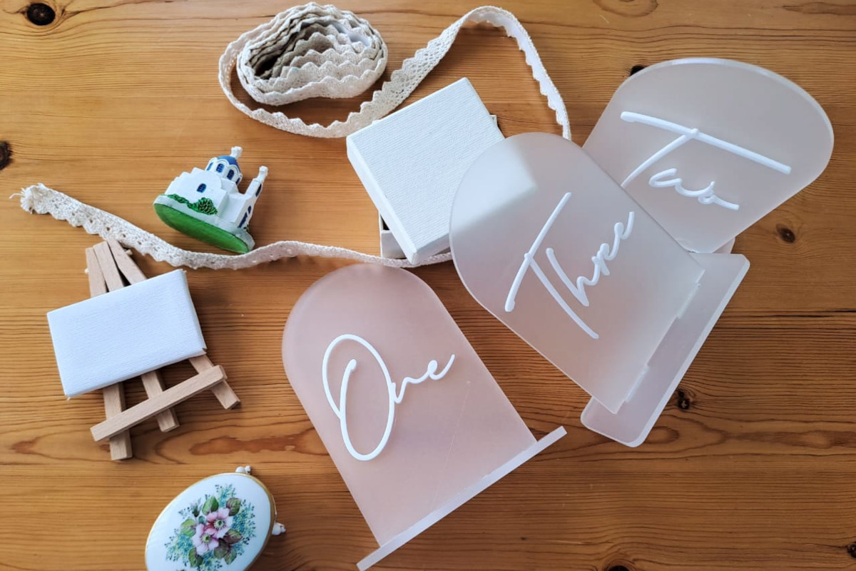 Elegant table featuring a wedding set uph, for a DIY wedding in Mykonos.